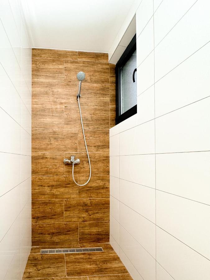 Kiko Apartmani Lux Zrenjanin Buitenkant foto