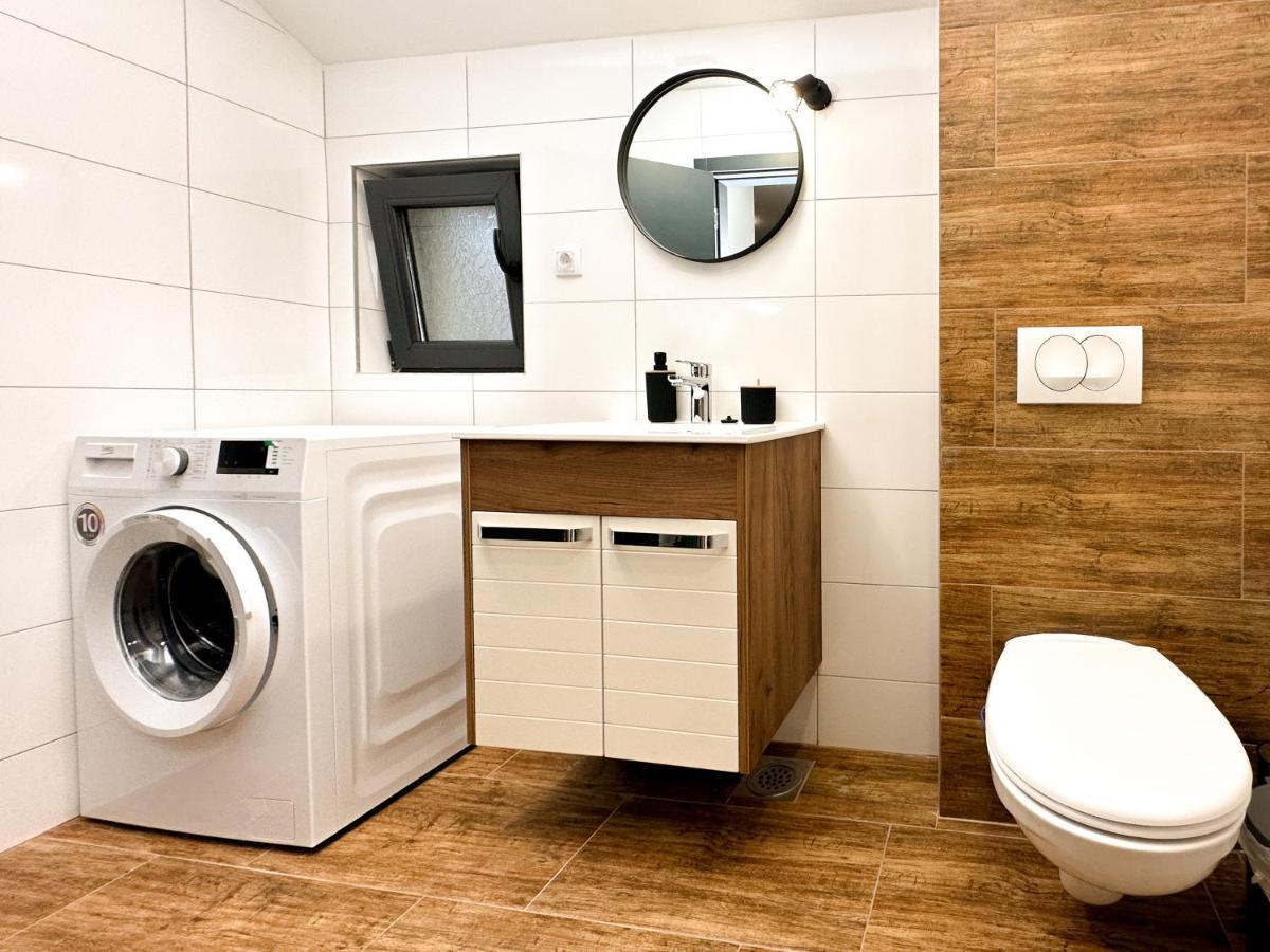 Kiko Apartmani Lux Zrenjanin Buitenkant foto