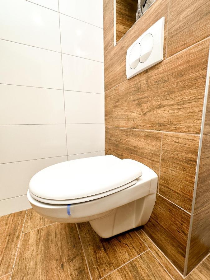 Kiko Apartmani Lux Zrenjanin Buitenkant foto