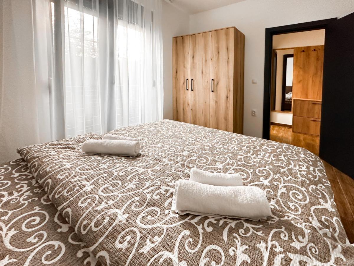 Kiko Apartmani Lux Zrenjanin Buitenkant foto